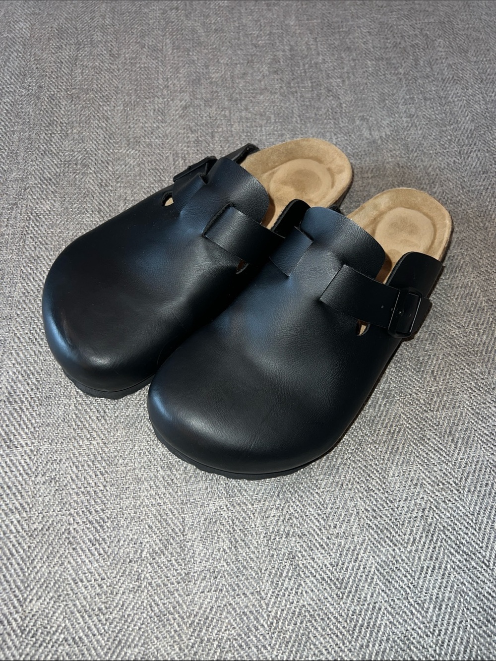 Black Leather Cushionare Clogs
